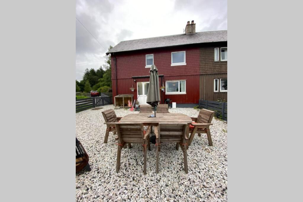 Tigh Na H'Aibhne Villa Broadford  Exterior photo